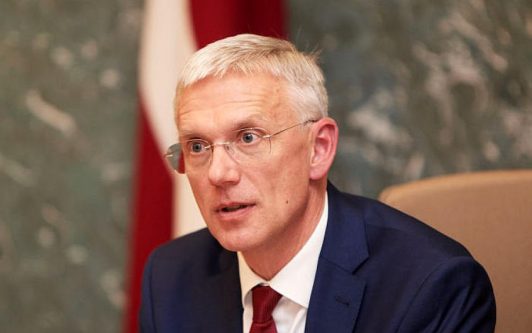 Letonia: Krisjanis Karins ante el reto de buscar nuevos socios de Gobierno