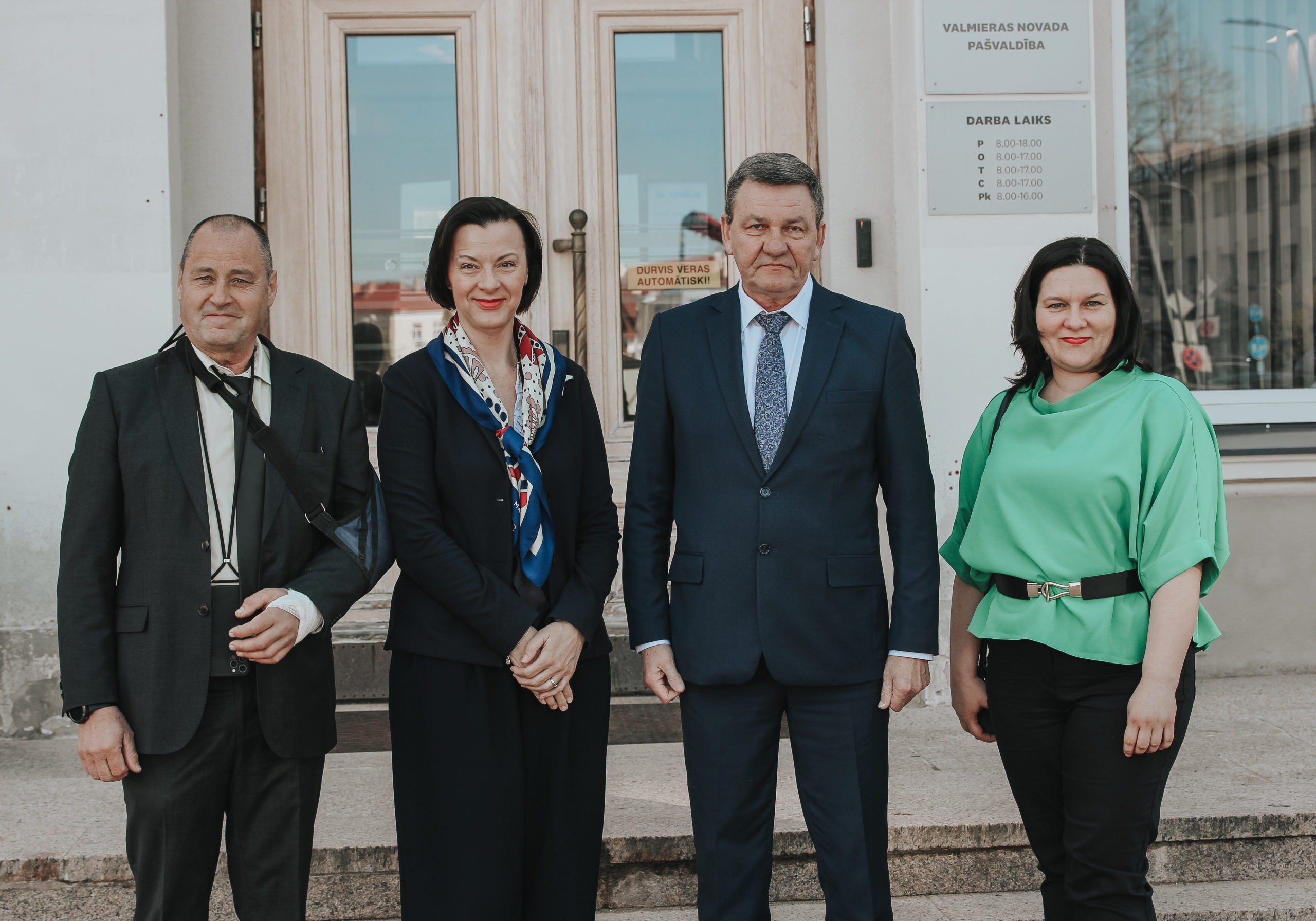ehijas V stnieces Latvij Viz te Valmier Un Stren os Valmieras Zi as ehijas-v-stnieces-latvij-viz-te-valmier-un-stren-os-valmieras-zi-as