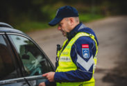 policija