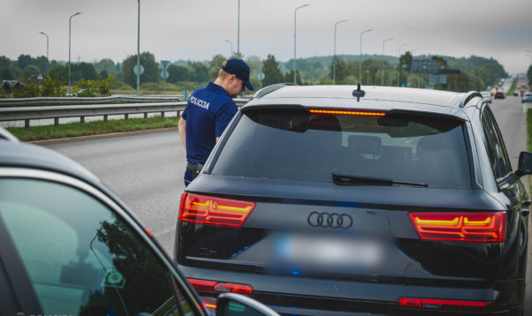 policija