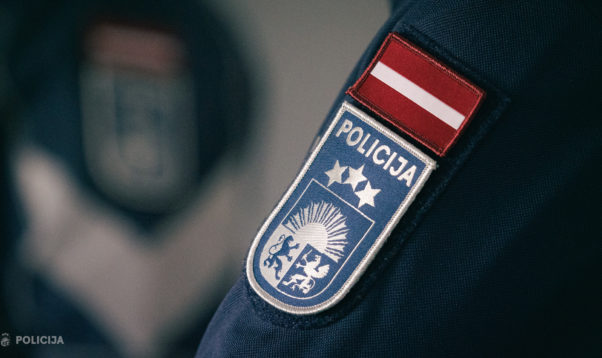 policija